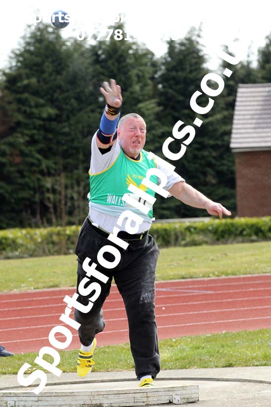 Shot putt, 2021 NECAA Open Graded Meeting, Morpeth. Photo: David T. Hewitson/Sports for All Pics